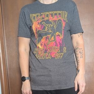 Vintage Led Zeppelin “United States of America 1977” Tour Graphic T-Shirt